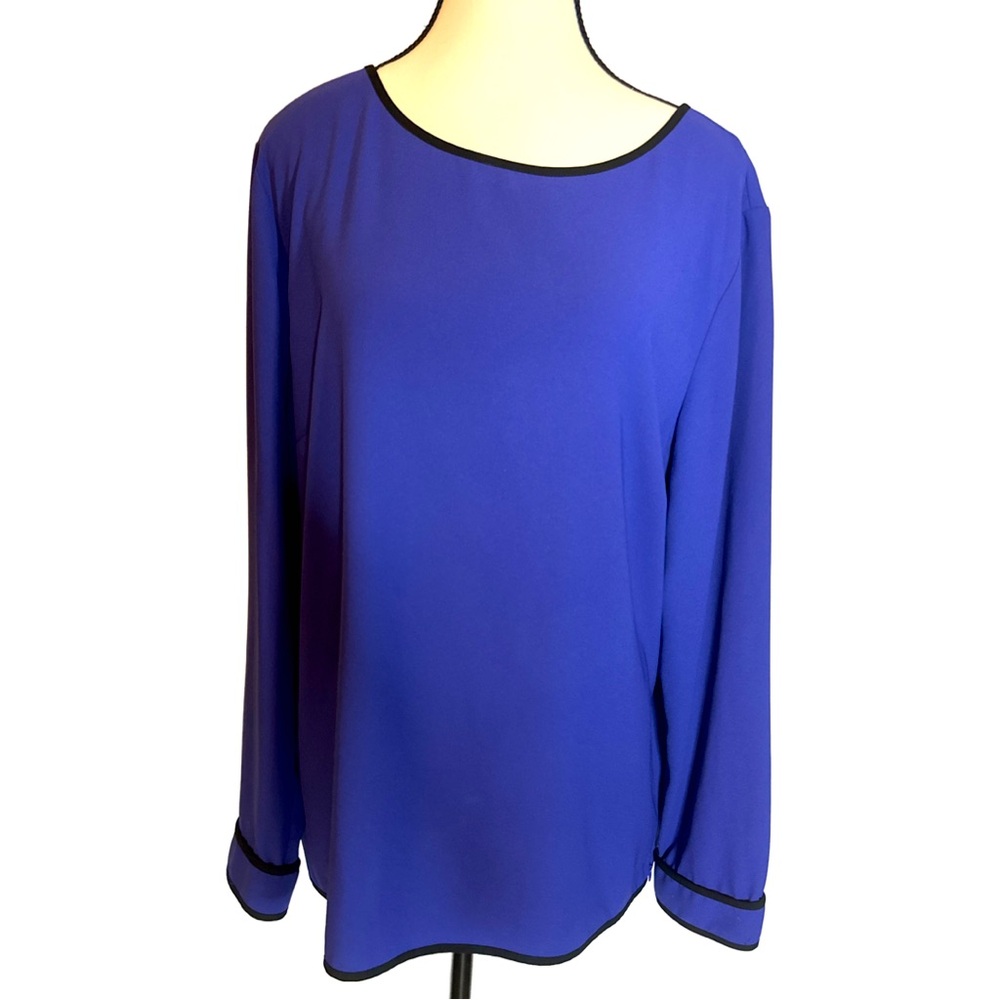 Talbots women’s XL Long sleeve shirt.